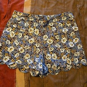 Floral Women's Shorts By CATO.